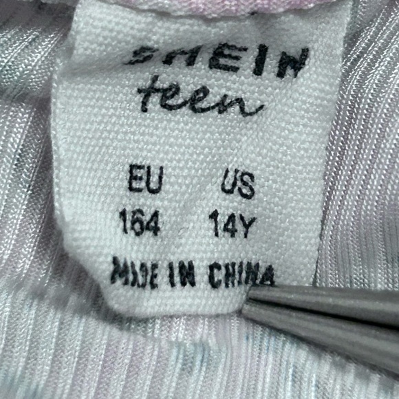 Girls floral top. Shein Teen size 14Y - Picture 3 of 3